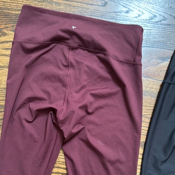 Old Navy Active Burgundy and Black High Rise Leggings size L - Picture 6 of 6